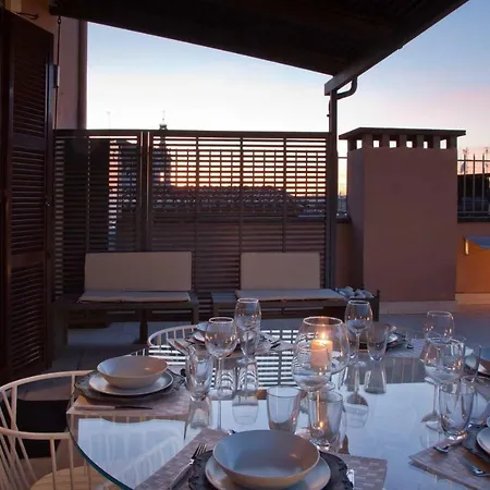 Centini Toni Luxury Rooftop Apartmán