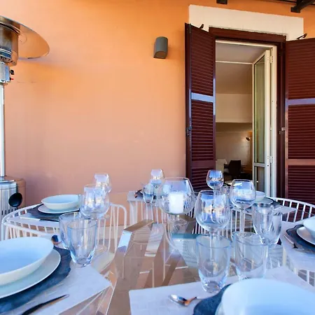 Centini Toni Luxury Rooftop Apartmán